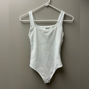 Babaton Contour White Squareneck Bodysuit